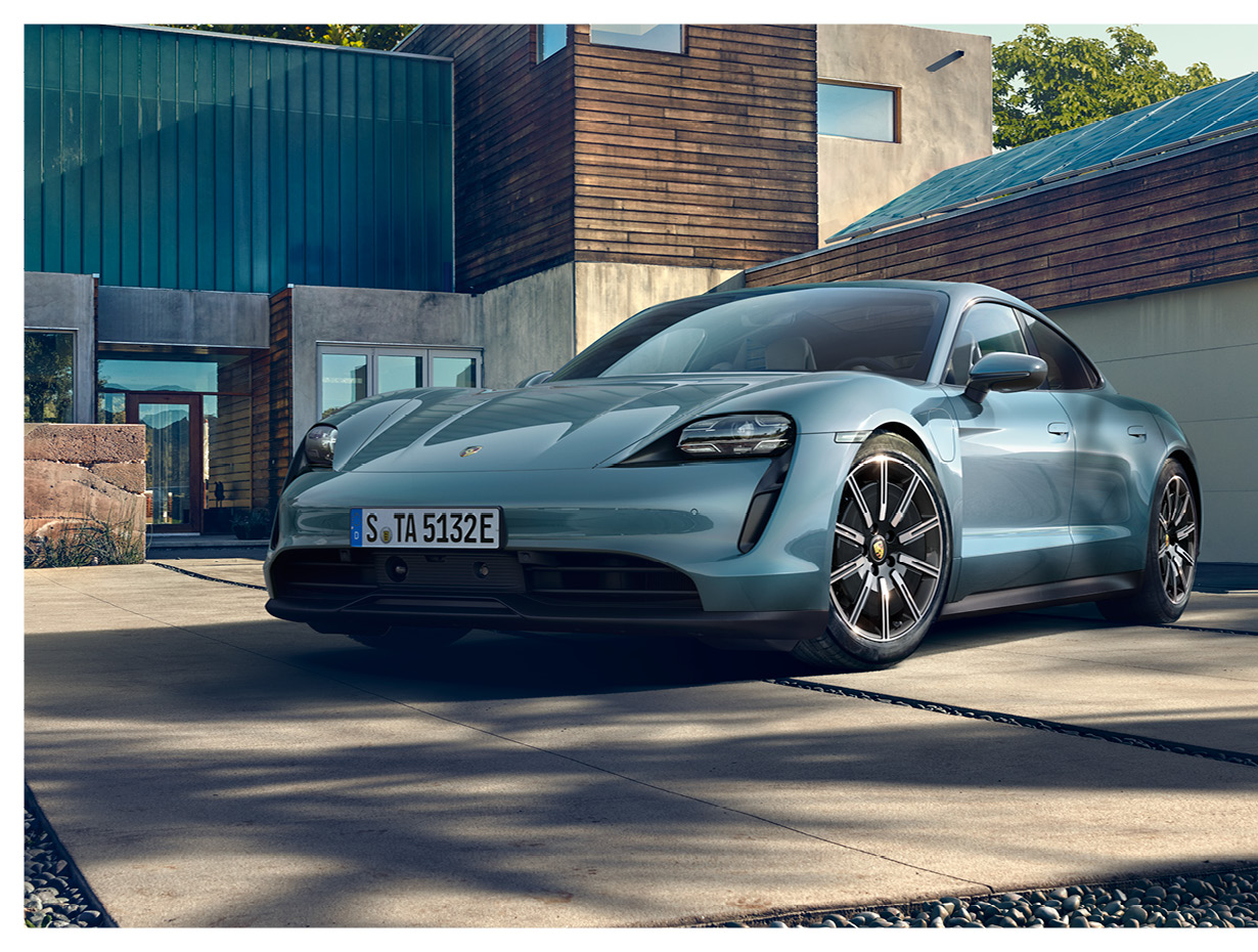 PORSCHE INFLUENCER BROCHURE (10_25x7_75)14